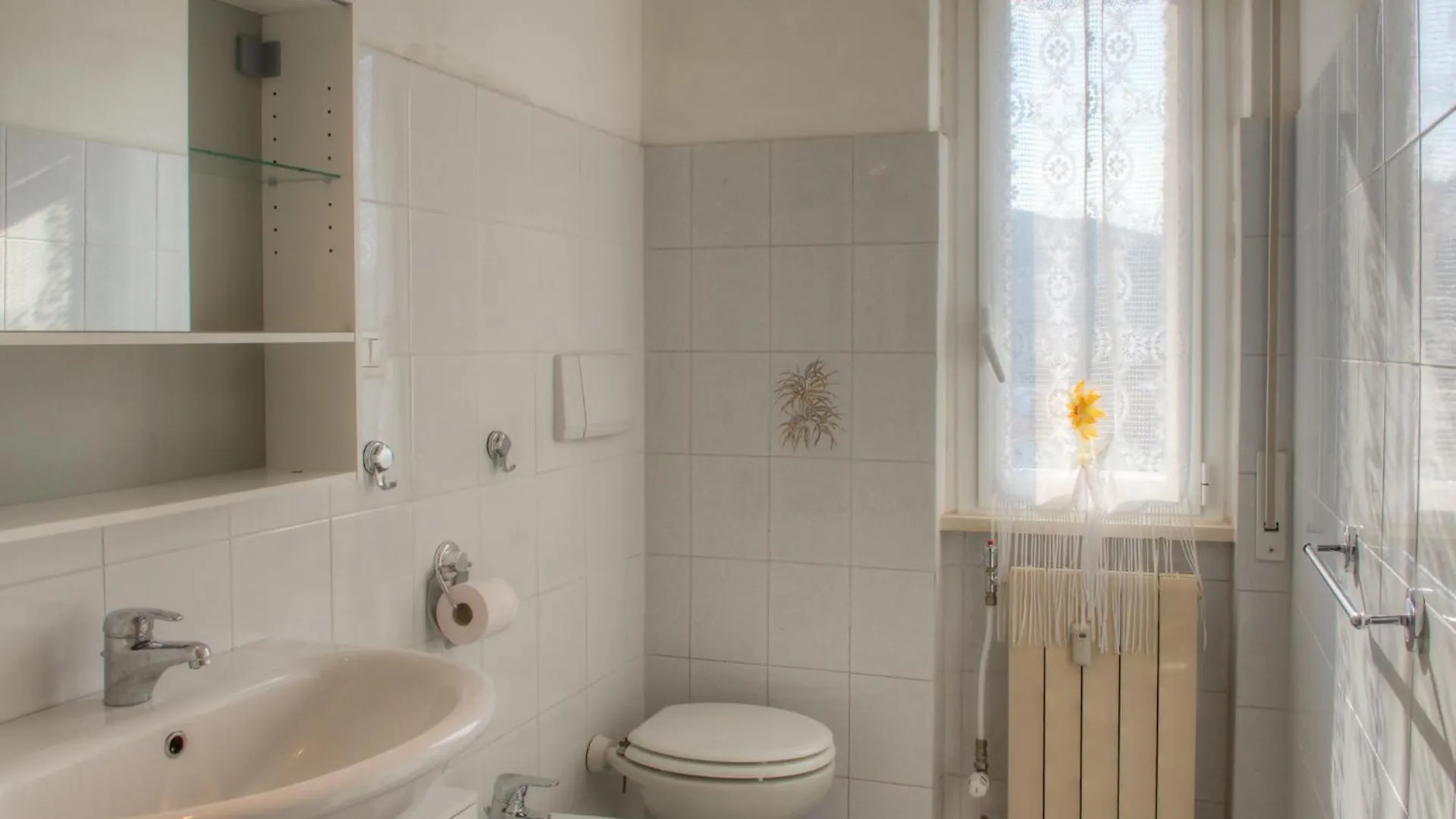 A Gonfie Vele Ac E Wifi Apartment Vado Ligure Italy